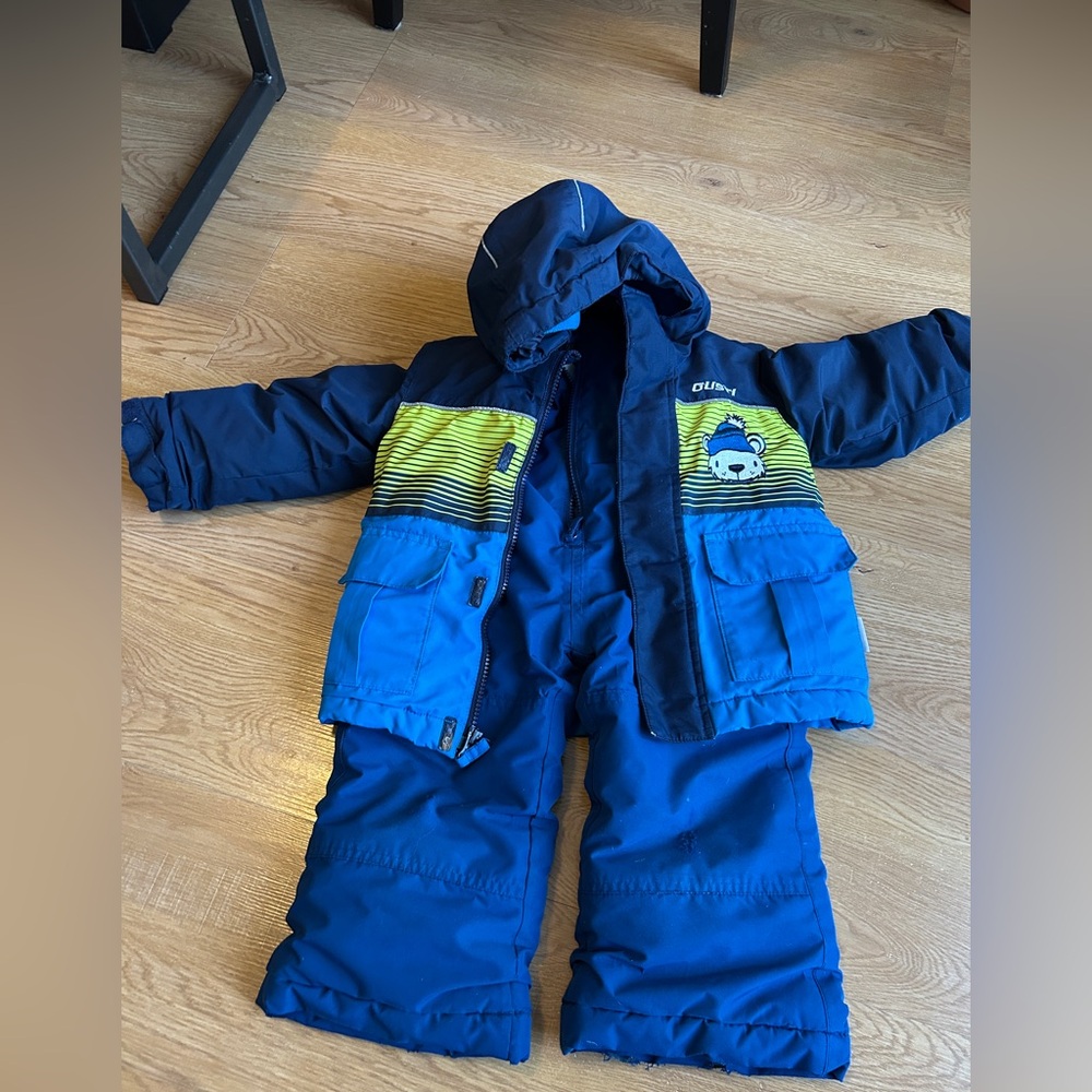 GUSTI snowsuit